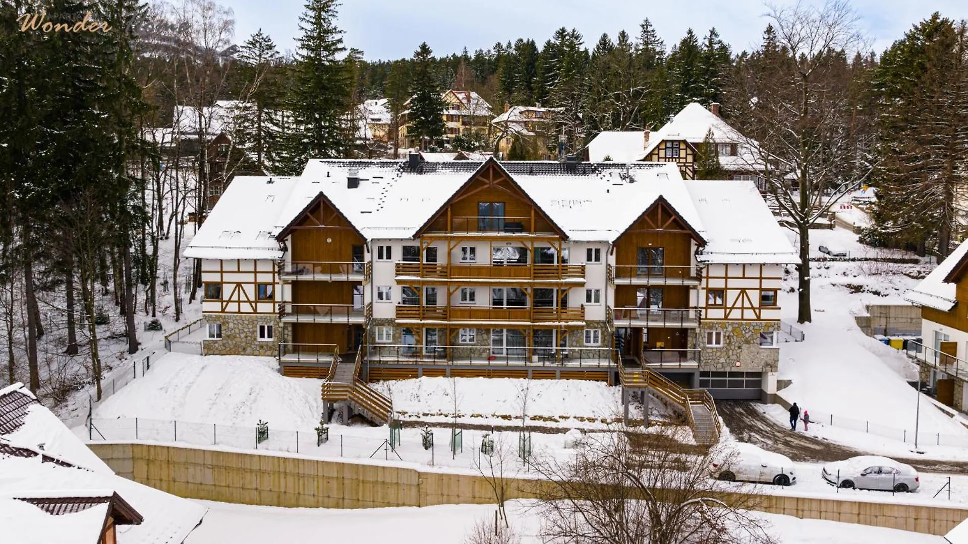 Wonder Home - Apartamenty Blisko Gor - Blisko Szlakow Turystycznych, Wyciagow, Restauracji, Deptaka Karpacz 0*,  Polen
