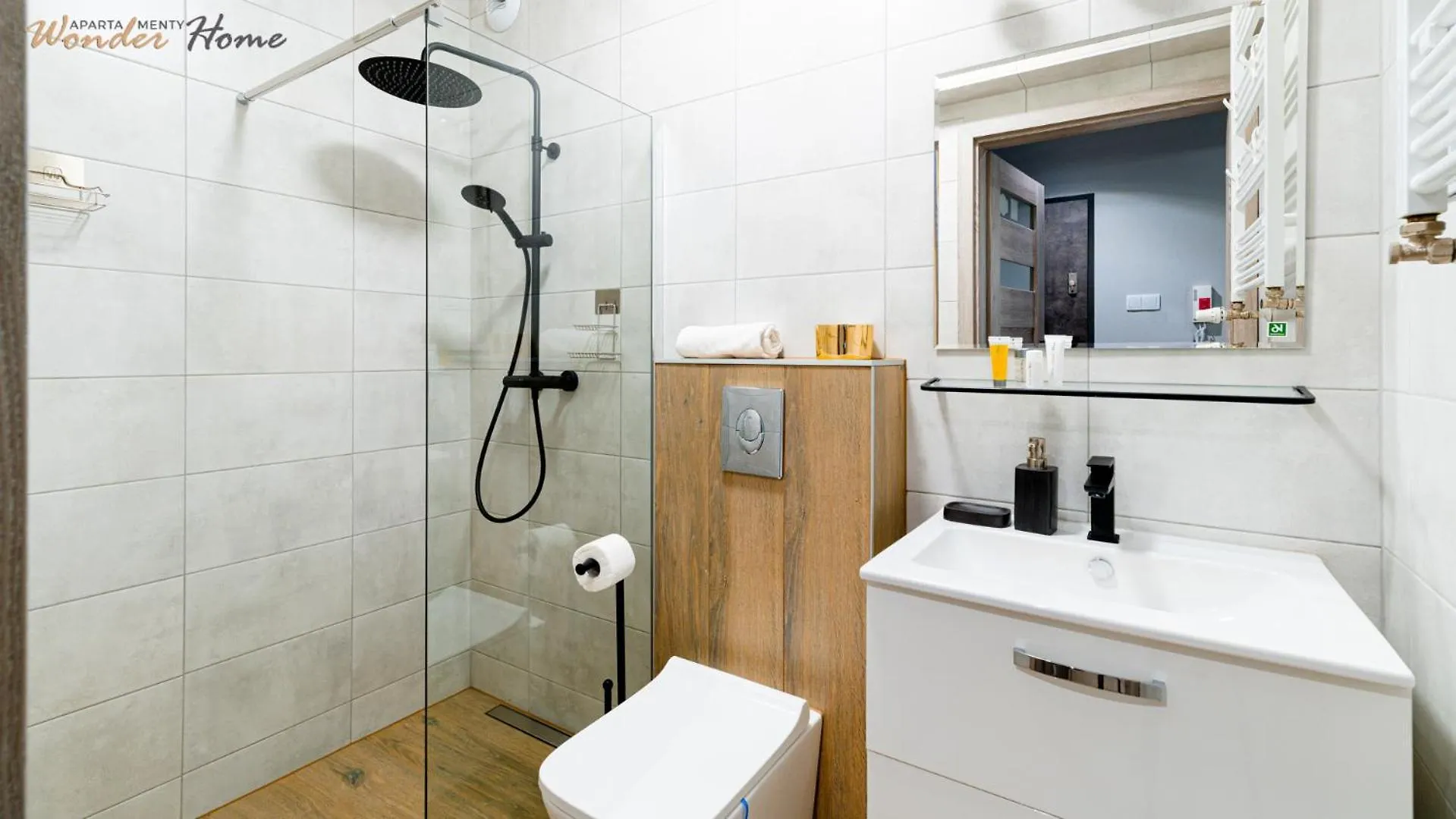 Wonder Home - Apartamenty Blisko Gor - Blisko Szlakow Turystycznych, Wyciagow, Restauracji, Deptaka Karpacz 0*,  Polen